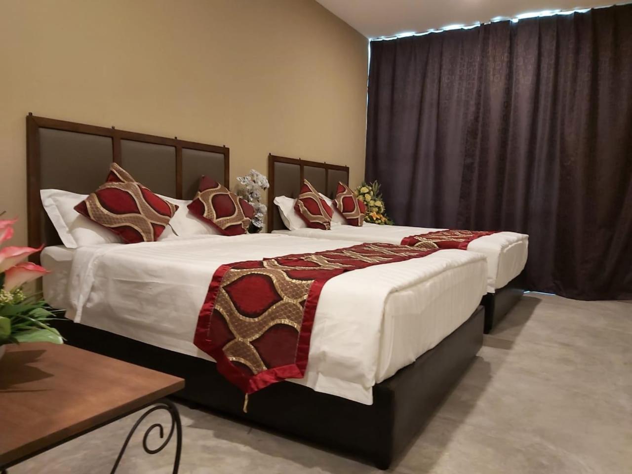 Kb Hotel Kepala Batas  Exterior foto